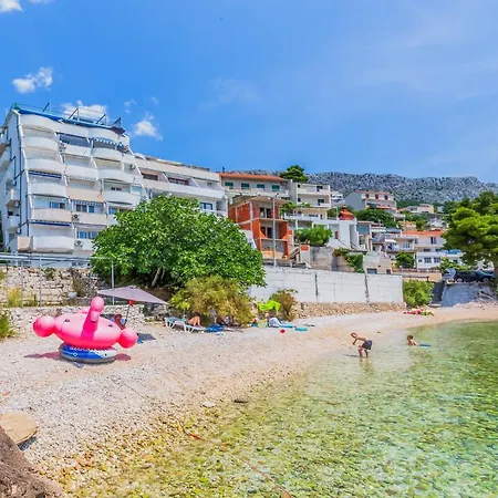 Three Rocks Есенице