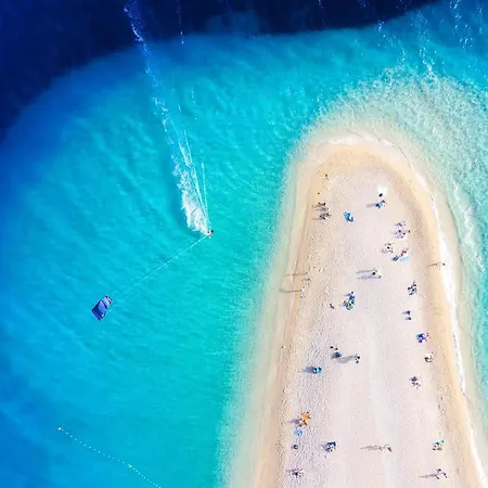 Апартаменты Three Rocks Есенице