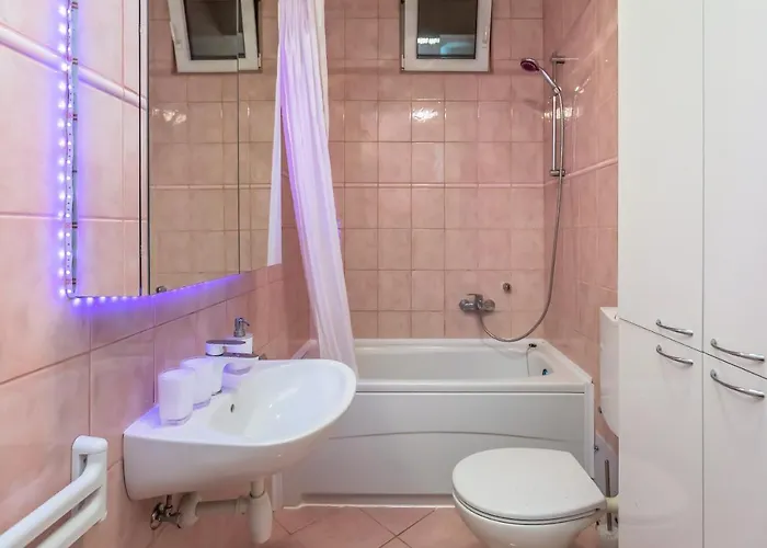 Three Rocks * Jesenice (Split-Dalmatia)