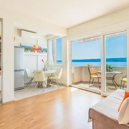 Three Rocks Apartment