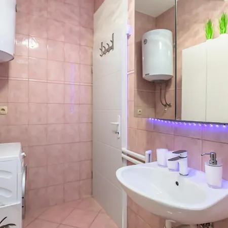 Three Rocks Jesenice (Split-Dalmatia)