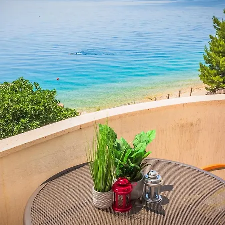 Three Rocks Apartment *